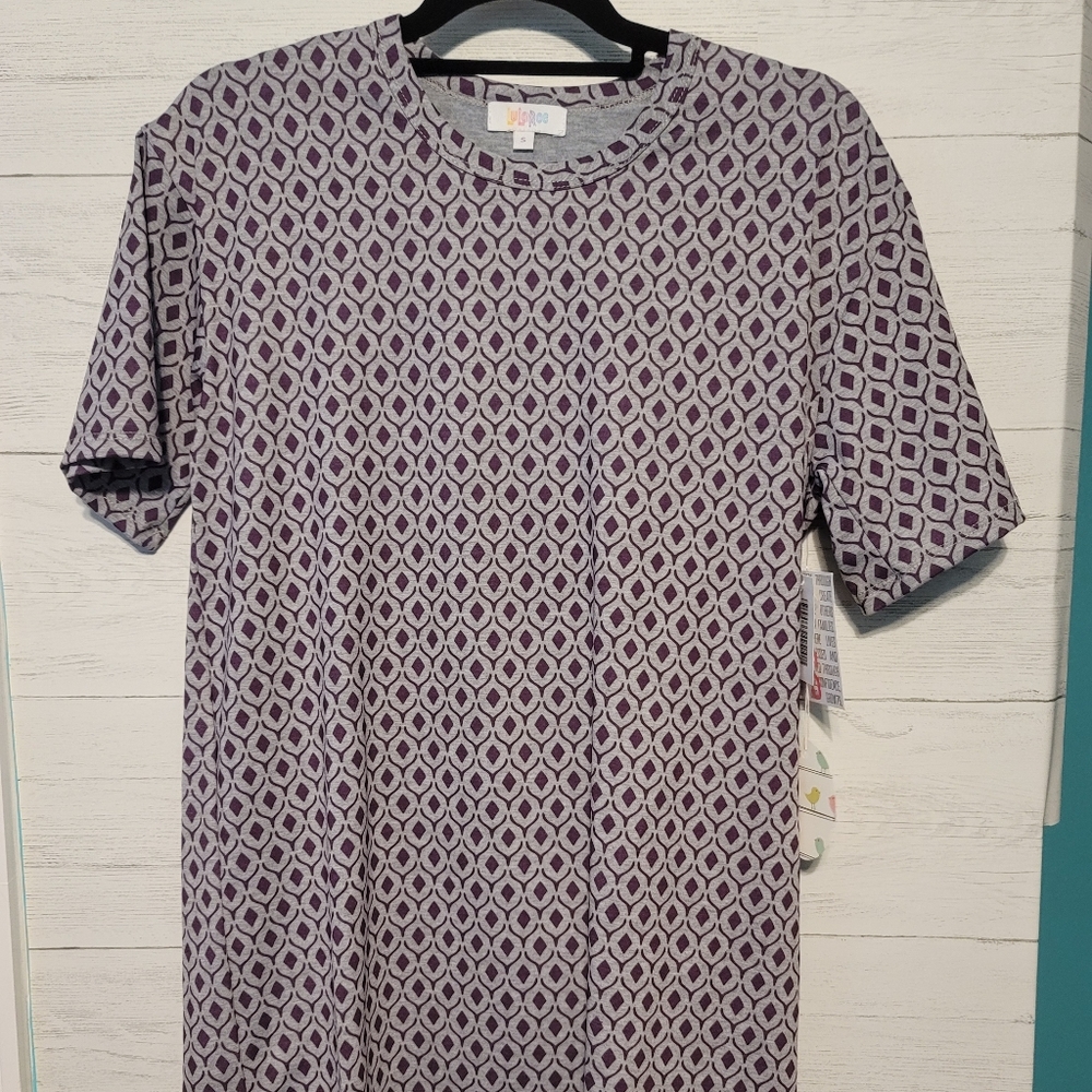 Small LuLaRoe Patrick T